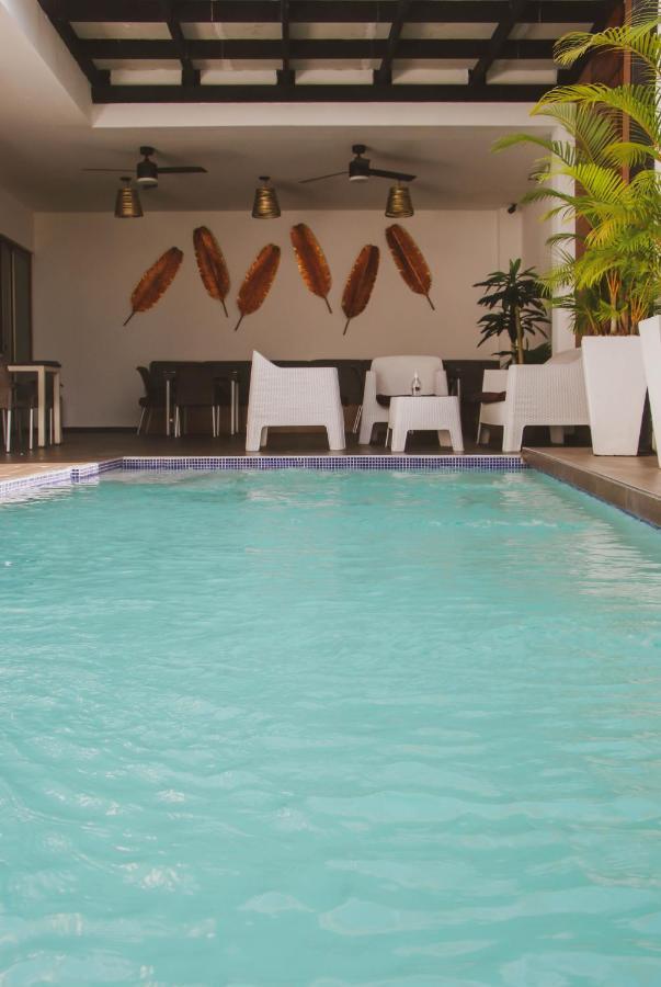 Remfort Hotel Santa Ana Exterior foto